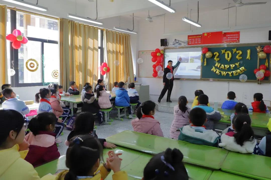 福州市晋安榕博小学又迎来了超豪华的辅导员天团