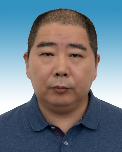 黄志雄同志简历